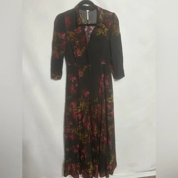 Rare Free People After The Storm Black Red Floral Print Boho Maxi Shirt
Dress 4 - Picture 4 of 11